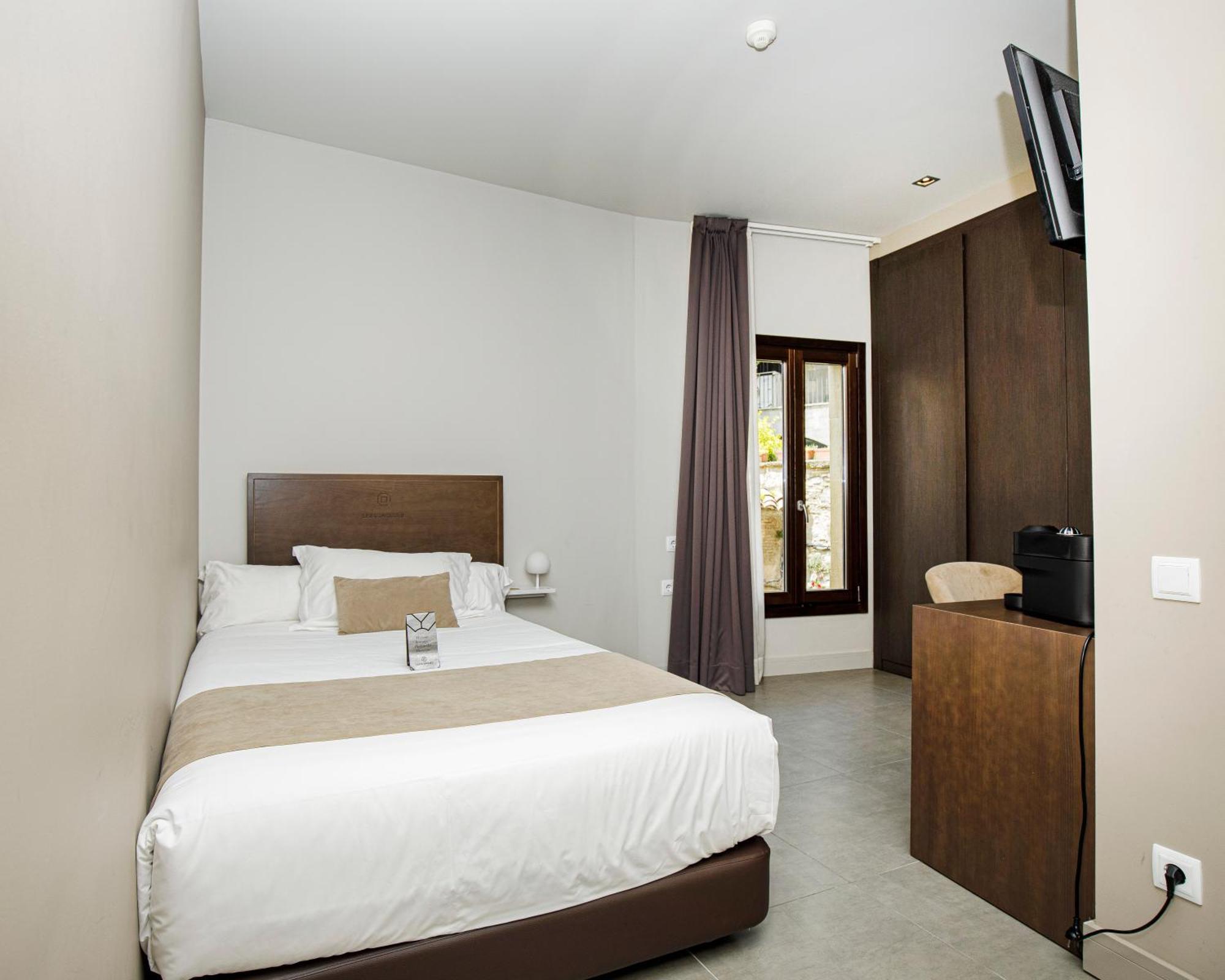 Les Clarisses Boutique Hotel Vic Exterior photo