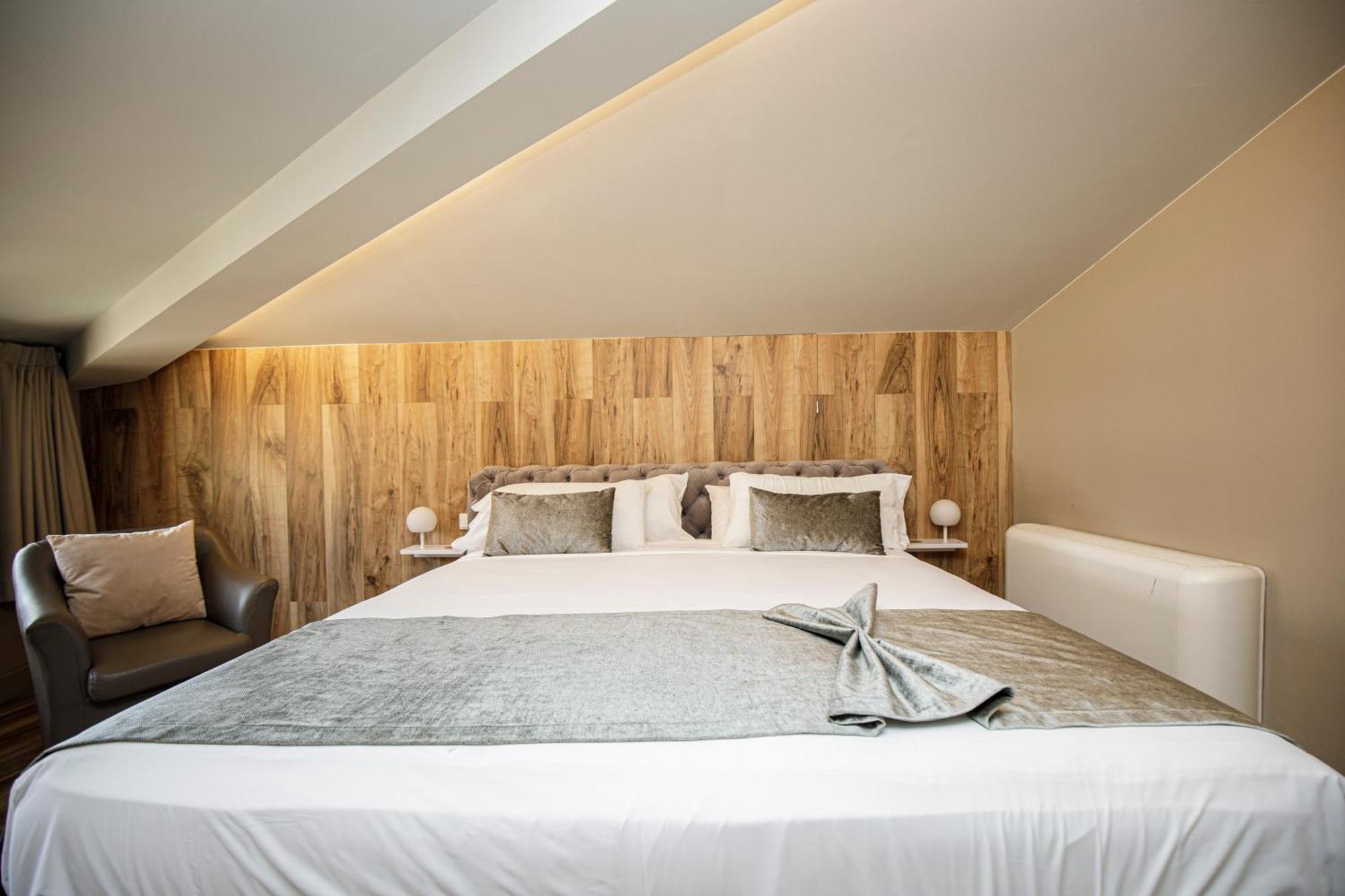 Les Clarisses Boutique Hotel Vic Exterior photo
